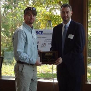 Dyer accepts ASCE award